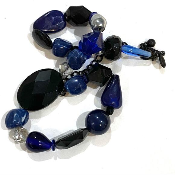 Chico’s choker necklace with deep blue chunky glass accent bead - Picture 1 of 4
